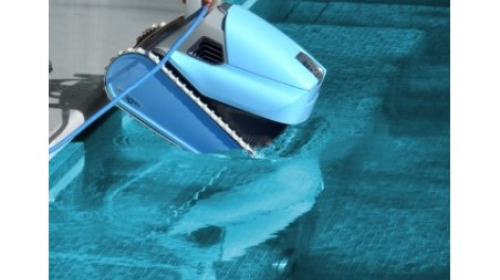 ¿Qué ventajas tiene un robot para limpiar las piscinas?